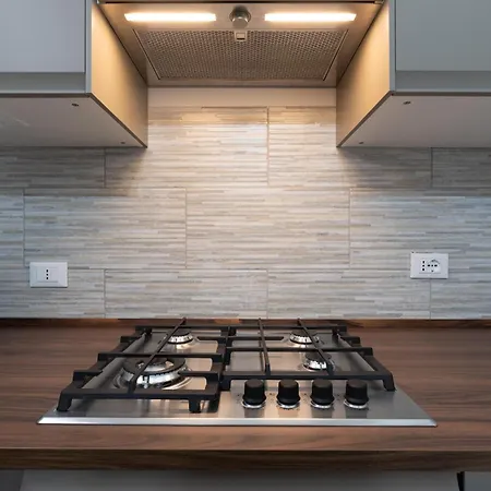 Modern - Free Parking & Private Entry