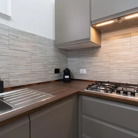 Modern - Free Parking & Private Entry