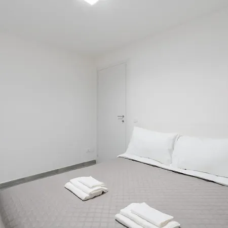 Modern - Free Parking & Private Entry アパート *