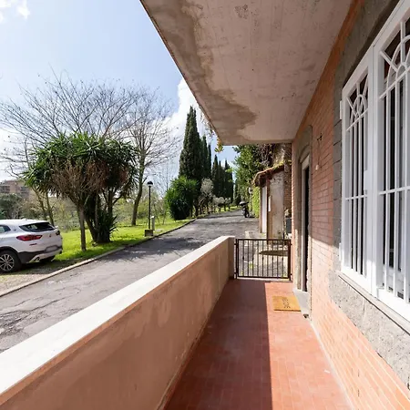 Modern - Free Parking & Private Entry