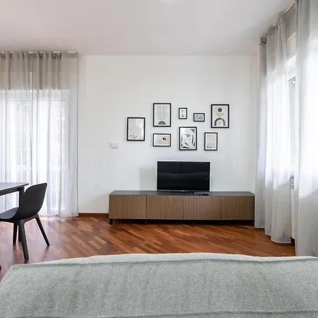 Modern - Free Parking & Private Entry * ローマ