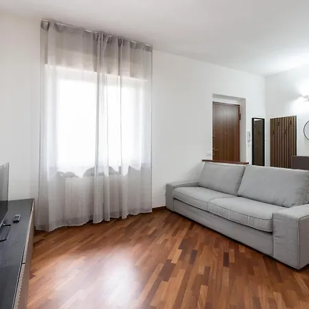 Modern - Free Parking & Private Entry *