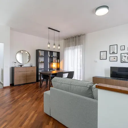 Modern - Free Parking & Private Entry * 로마